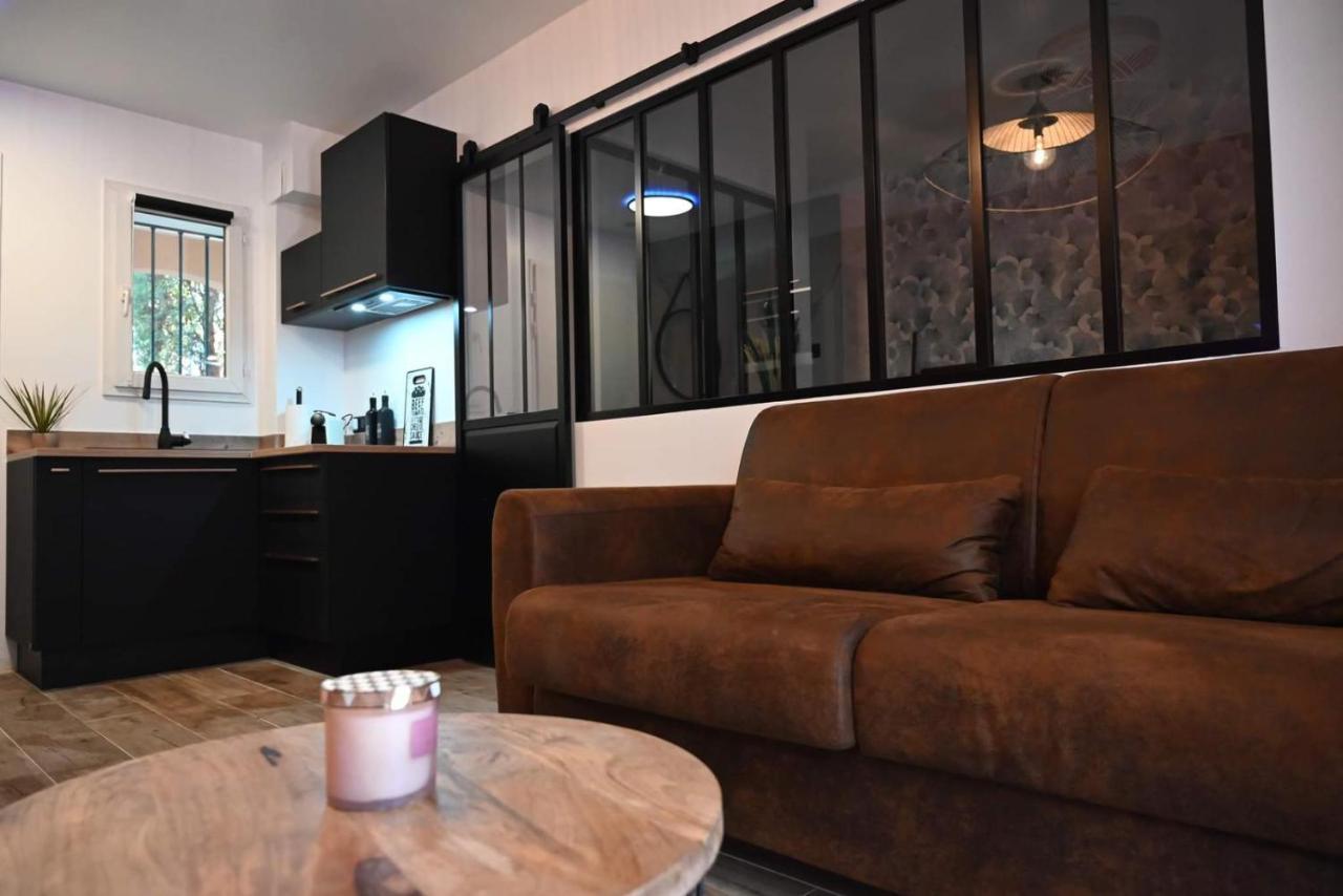 Appartement Cosy & Moderne A 180M De La Plage Санари-сюр-Мер Экстерьер фото