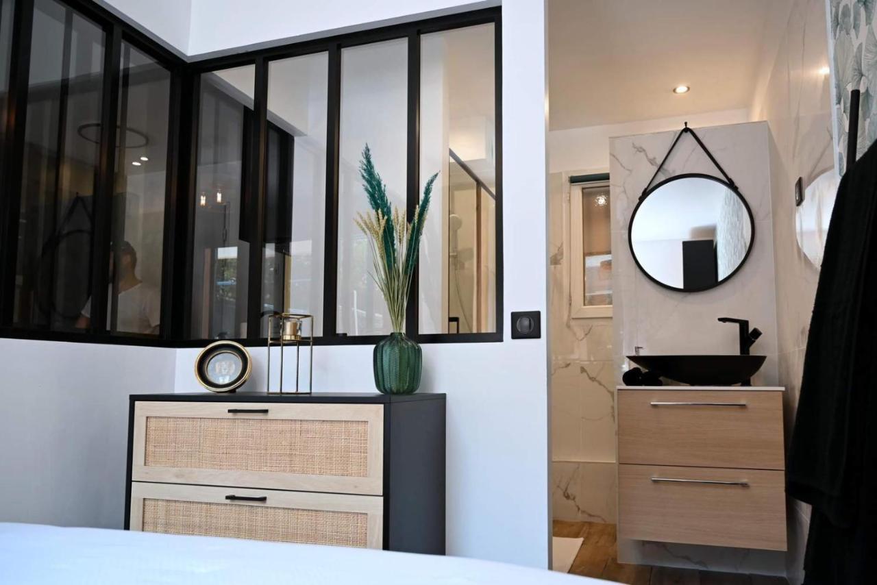 Appartement Cosy & Moderne A 180M De La Plage Санари-сюр-Мер Экстерьер фото