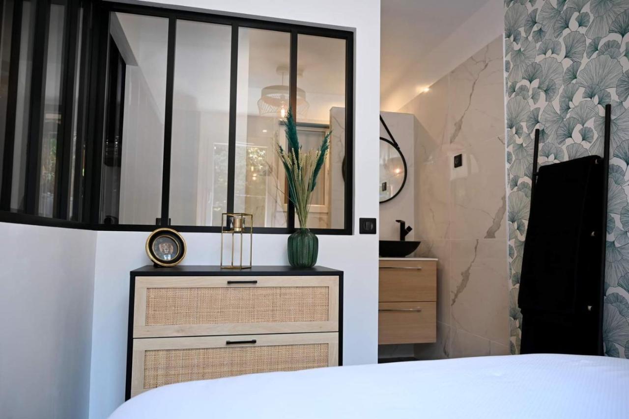 Appartement Cosy & Moderne A 180M De La Plage Санари-сюр-Мер Экстерьер фото