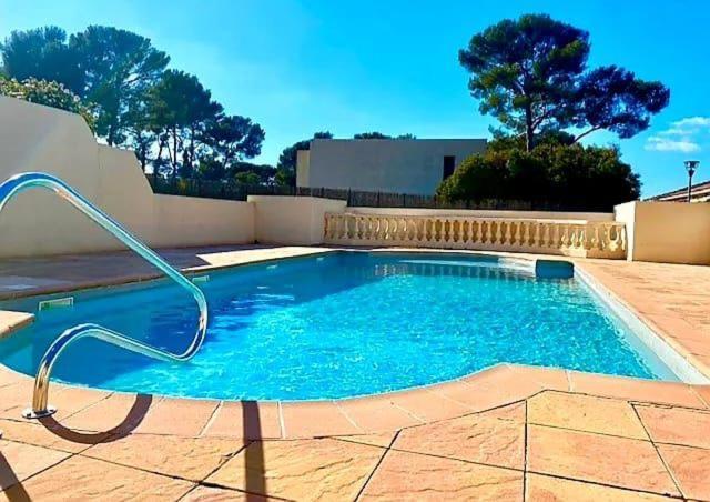 Appartement Cosy & Moderne A 180M De La Plage Санари-сюр-Мер Экстерьер фото